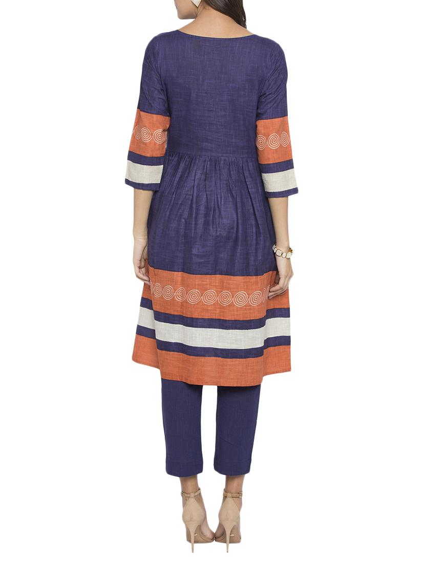 flared embroidered kurta - 15187005 - Zoom Image - 3