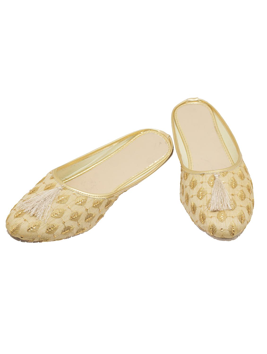 gold slip on jutis - 15203337 - Zoom Image - 3