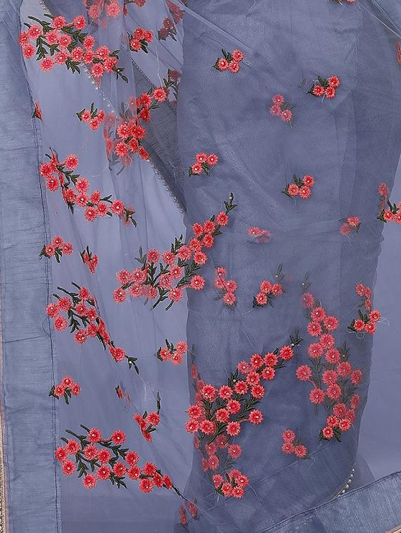 Ditsy floral embroidered saree with blouse - 15267937 - Zoom Image - 3