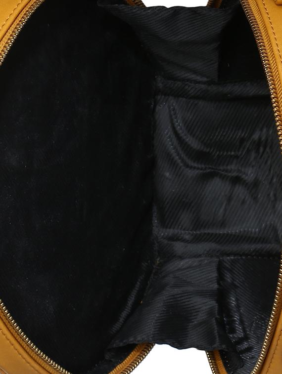 beige leatherette (pu) regular sling bag - 15270236 - Zoom Image - 3