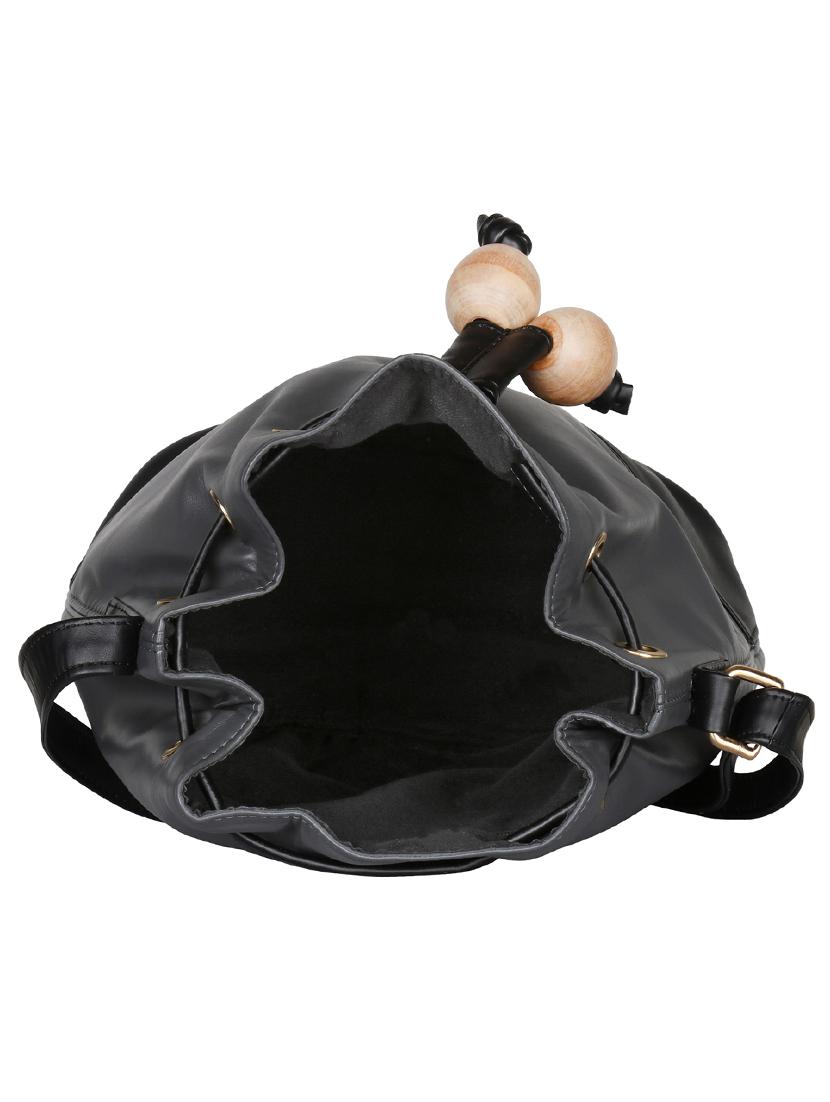 black colored leatherette (pu) regular sling bag - 15283936 - Zoom Image - 3