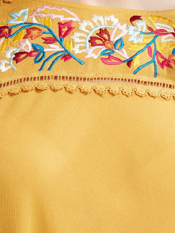 embroidered lace trim detail top - 15305999 - Zoom Image - 3