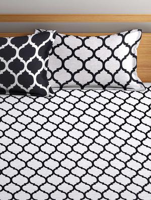 polycotton reversible woven bed cover with 2 pillow covers - 15306470 - Standard Image - 3