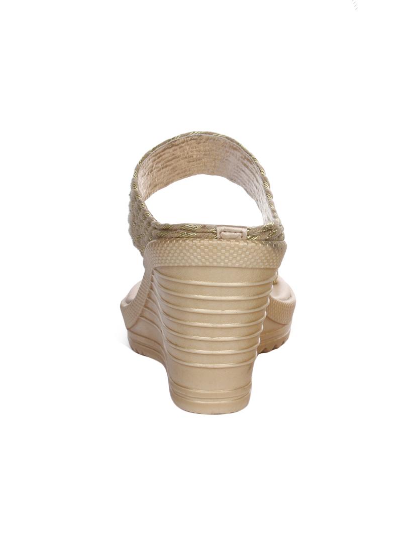 gold one toe wedge - 15318916 - Zoom Image - 3