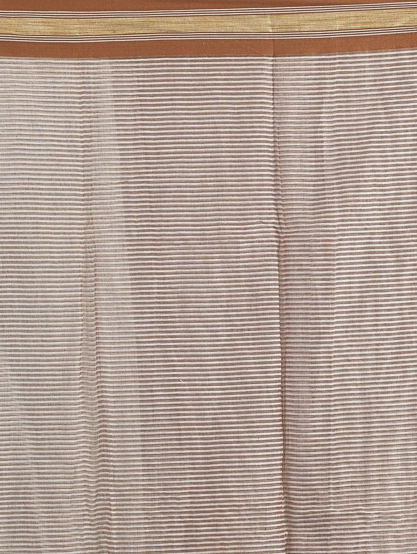 delicate golden bordered handloom saree with blouse - 15332996 - Zoom Image - 3
