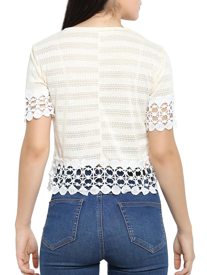 crochet detail graphic print top - 15336019 - Zoom Image - 3