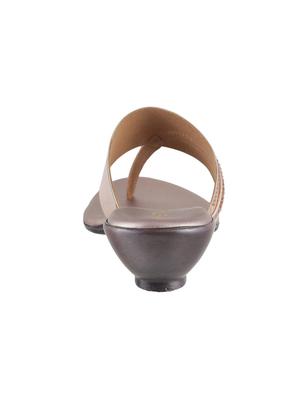 beige toe separator wedges - 15339840 - Standard Image - 3