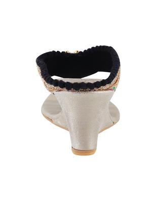 black toe separator wedges - 15339934 - Standard Image - 3