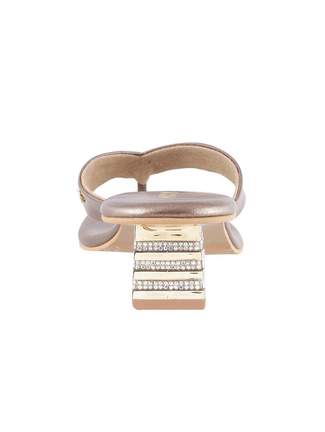 gold leatherette toe separator sandals - 15339949 - Zoom Image - 3