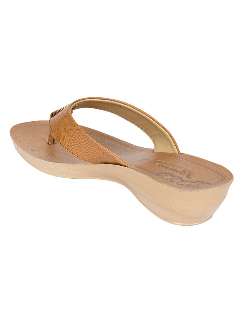 tan toe separator slippers - 15340524 - Zoom Image - 3