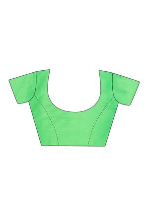 green silk blend woven saree with blouse - 15342701 - Standard Image - 3