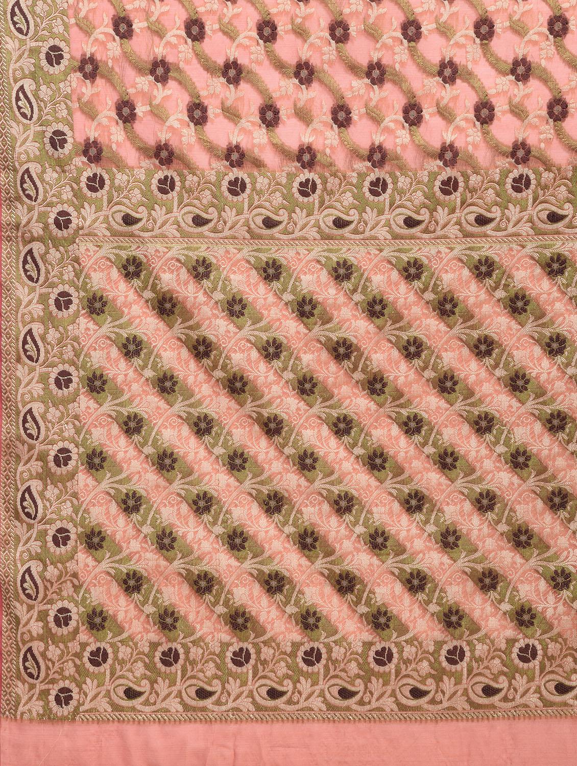 floral Zari motif Banarasi Saree with blouse - 15345766 - Zoom Image - 3