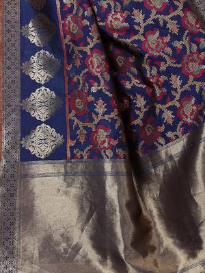 zari woven banarasi silk saree with blouse - 15345843 - Standard Image - 3