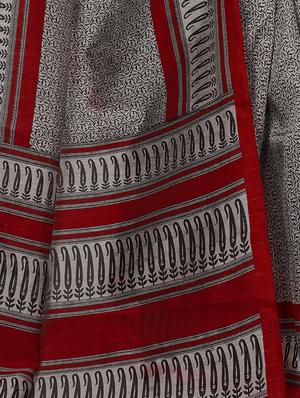 Contrast bordered bhagalpuri saree with blouse - 15348507 - Standard Image - 3