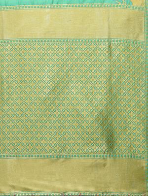 delicate golden border banarasi saree with blouse - 15360736 - Standard Image - 3