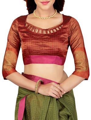 contrast bordered woven saree with blouse - 15363723 - Standard Image - 3