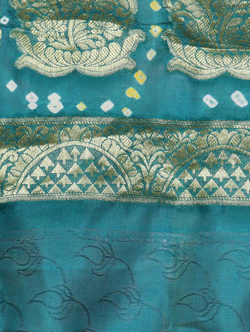 zari border bandhani saree with blouse - 15411616 - Zoom Image - 3
