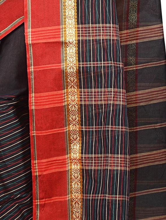contrast border striped tant saree with blouse - 15412331 - Zoom Image - 3