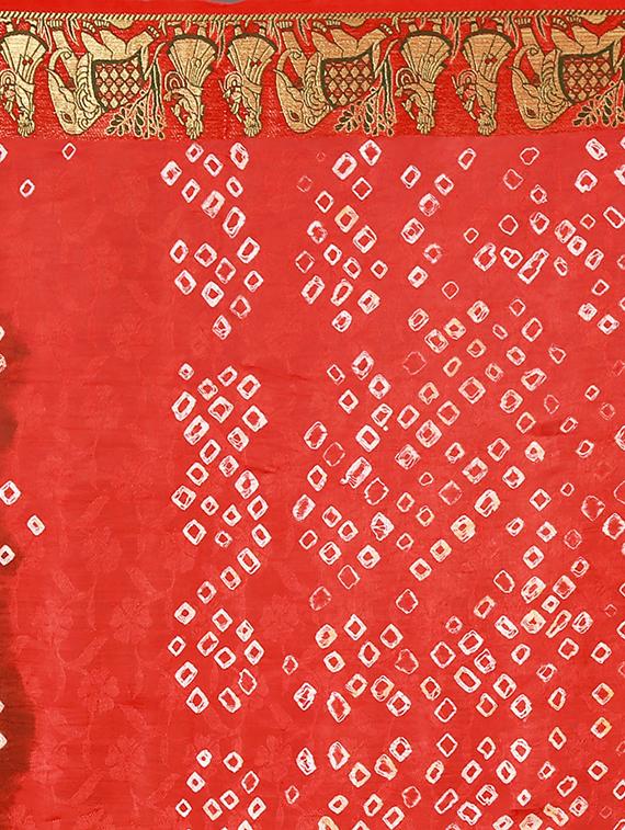 Delicate zari bordered bandhani saree with blouse - 15413667 - Zoom Image - 3