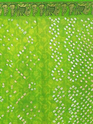 Delicate zari bordered bandhani saree with blouse - 15413672 - Standard Image - 3
