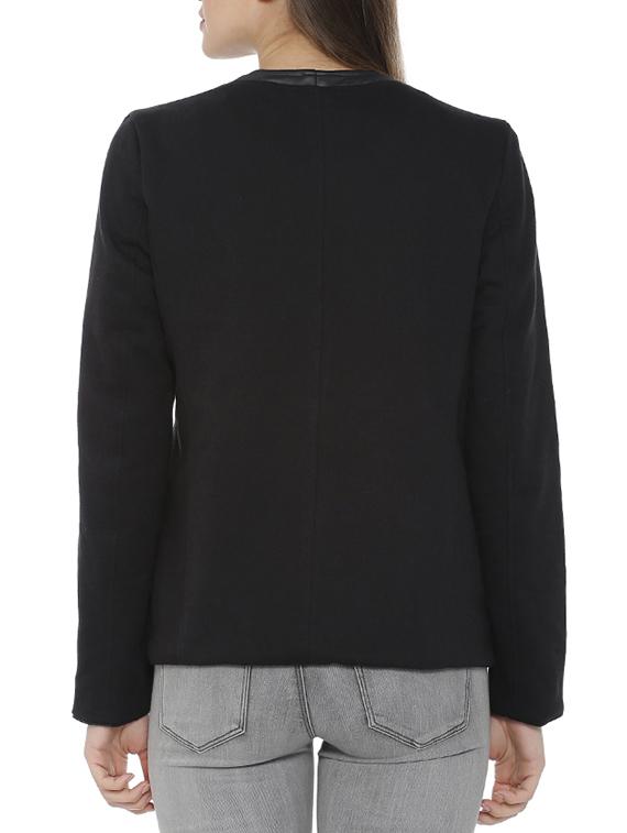 button down long sleeved jacket - 15416682 - Zoom Image - 3