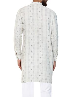 white silk blend long kurta - 15418089 - Standard Image - 3