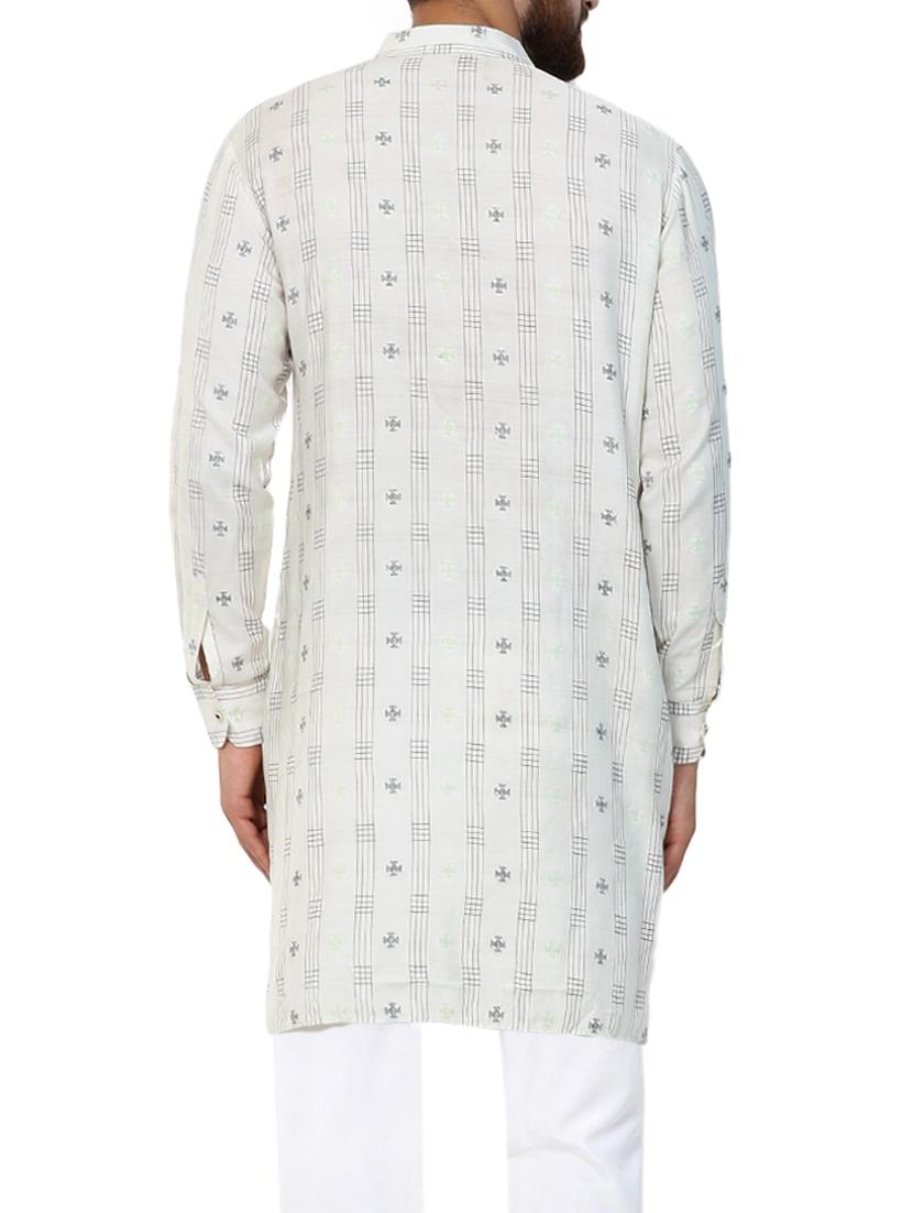 white silk blend long kurta - 15418089 - Zoom Image - 3