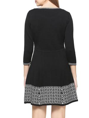 a-line geometric knitted dress - 15418264 - Standard Image - 3