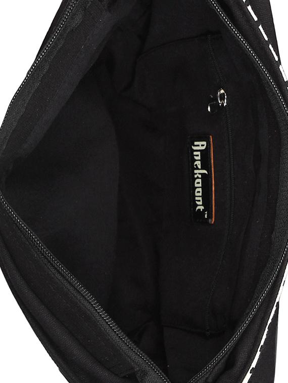 black canvas regular sling bag - 15421006 - Zoom Image - 3