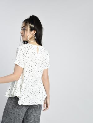 polka dotted asymmetric flared top - 15426414 - Standard Image - 3