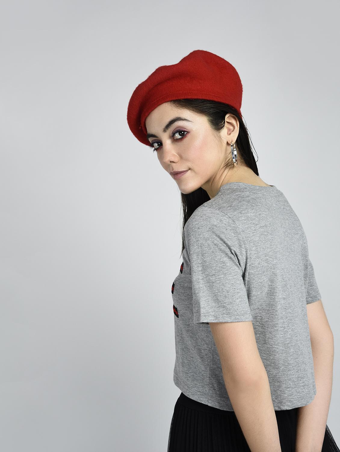 letter appliqued crop tee - 15434656 - Zoom Image - 3