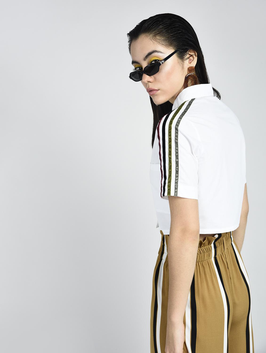 taping detail crop shirt - 15434665 - Zoom Image - 3