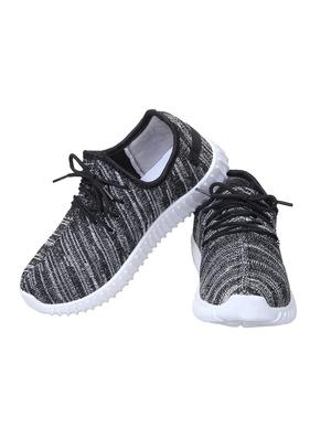 black lace-up sports shoes - 15435120 - Standard Image - 3