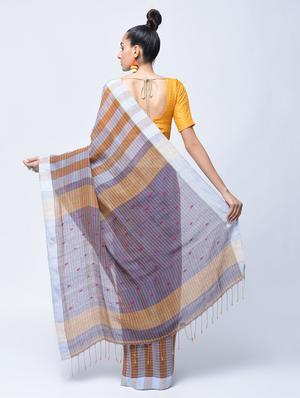 contrast striped jamdani saree with blouse - 15452457 - Standard Image - 3