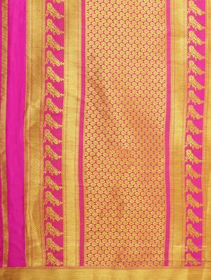 contrast paisley border woven saree with blouse - 15463979 - Standard Image - 3