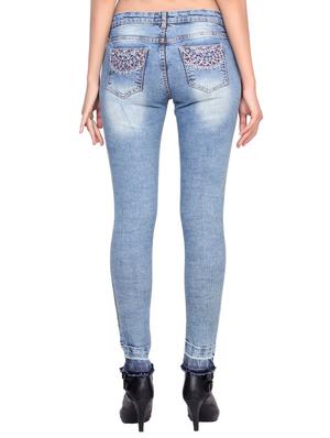 embroidered distressed frayed jeans - 15467194 - Standard Image - 3