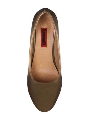 brown platforms pumps - 15481165 - Standard Image - 3