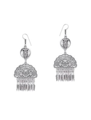 silver metal jewellery - 15485392 - Standard Image - 3