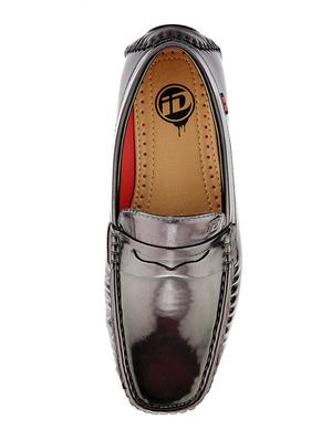maroon Patent Leather slip on loafers - 15492671 - Standard Image - 3