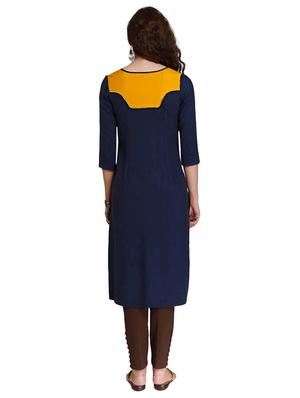 Straight embroidered kurta - 15494801 - Standard Image - 3