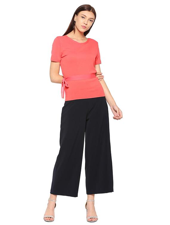 overlap back self-tie waist top - 15497952 - Zoom Image - 3