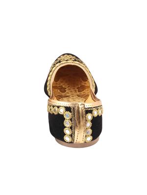 black slip on jutis - 15502335 - Standard Image - 3