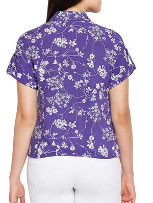 tie front hem printed shirt - 15502690 - Standard Image - 3