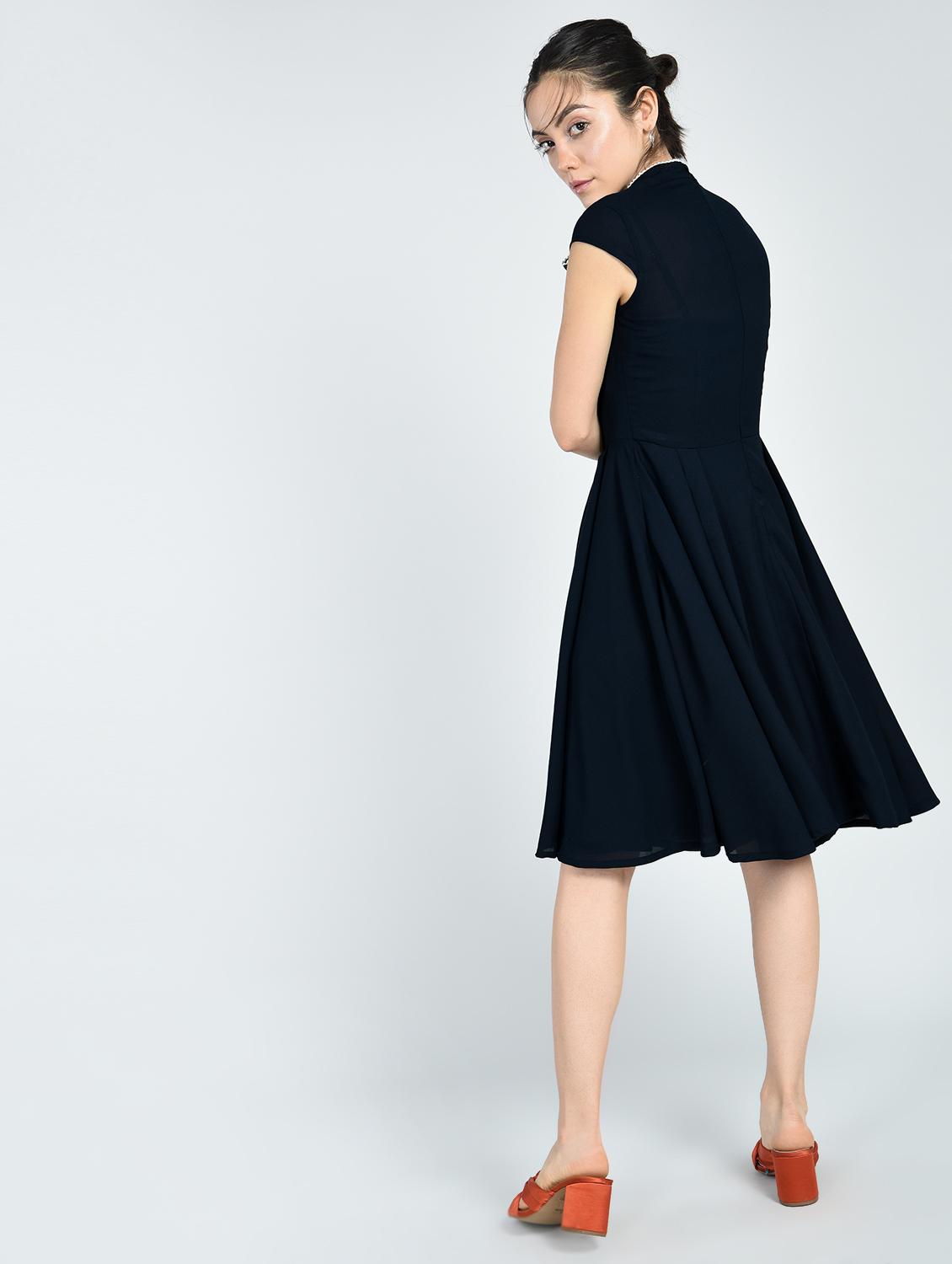 Contrast piping tie bow neck dress - 15512101 - Zoom Image - 3