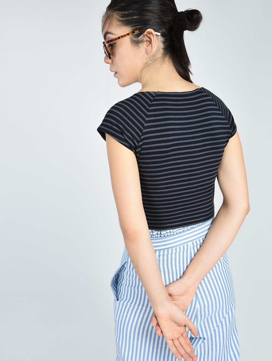 ruched detail striped crop top - 15513453 - Zoom Image - 3