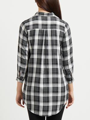u-shaped hem checkered shirt - 15517407 - Standard Image - 3