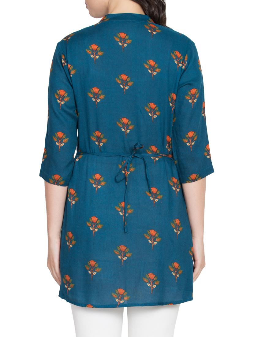 blue viscose straight kurti - 15590298 - Zoom Image - 3