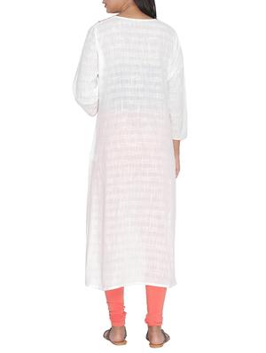 Double slit embroidered kurta with tassels - 15604682 - Standard Image - 3