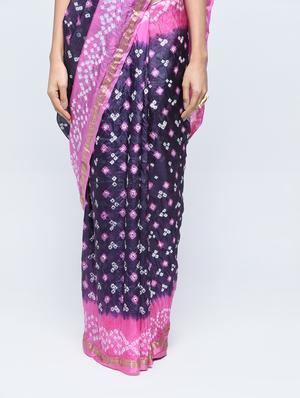 Zari bordered bandhani saree with blouse - 15606522 - Standard Image - 3