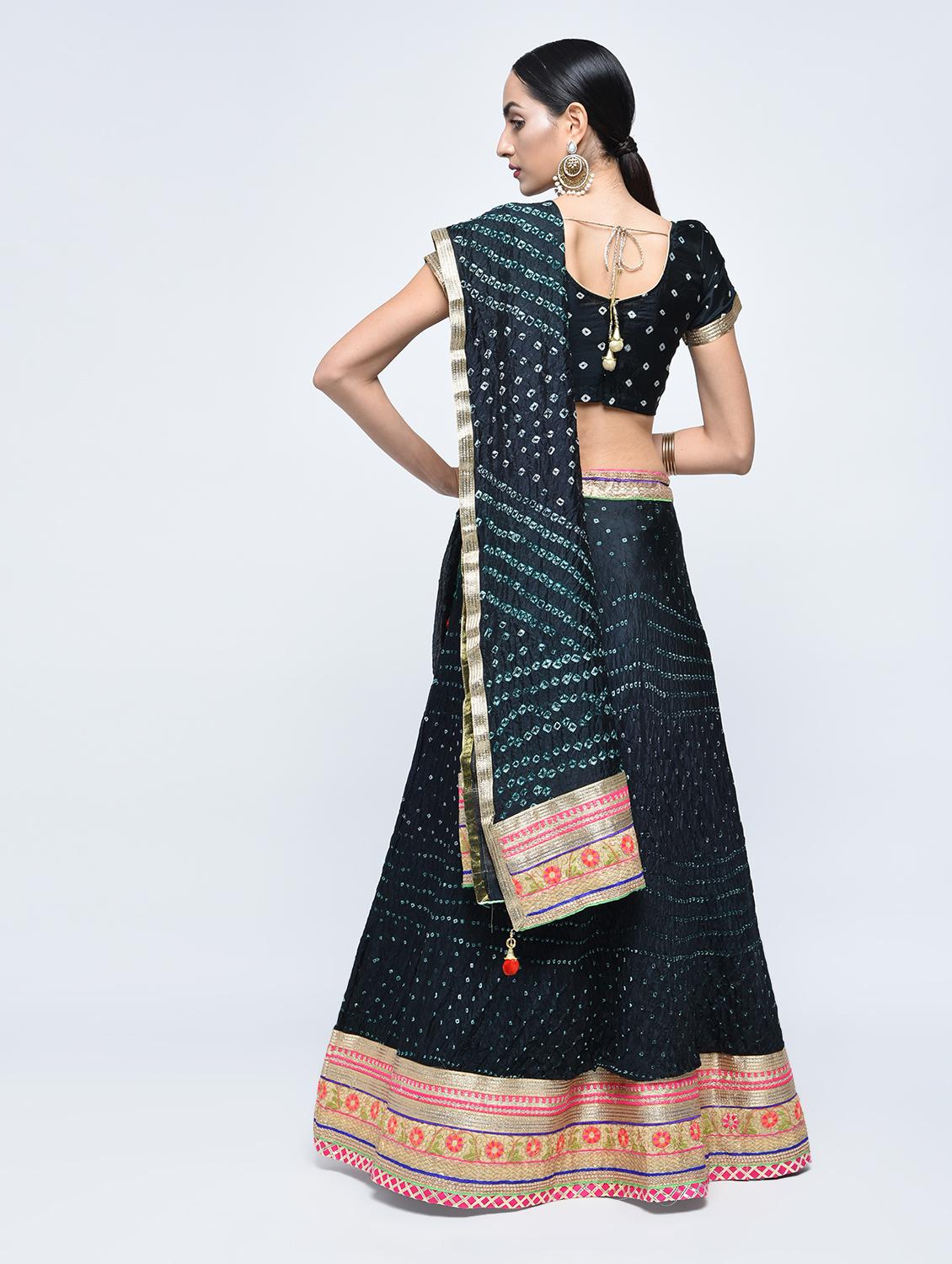 Bandhani flared lehenga set - 15606540 - Zoom Image - 3